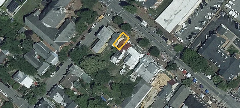 355 High St