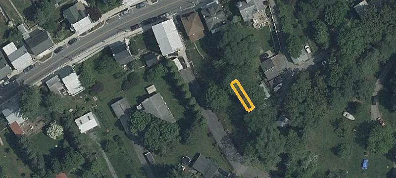 38 Main St