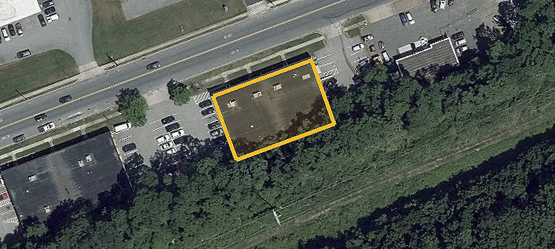 1039 Cromwell Brg Rd