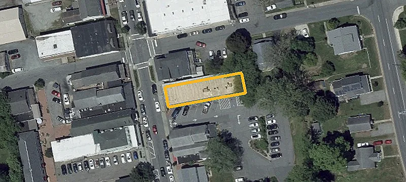 106 Main St
