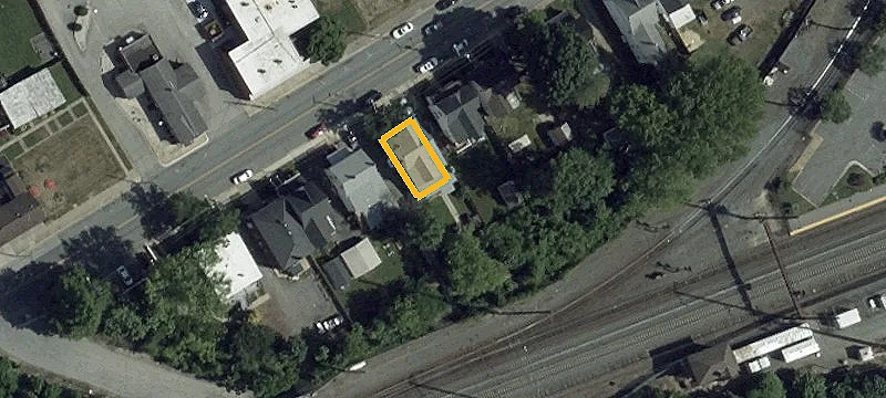 350 Broad St