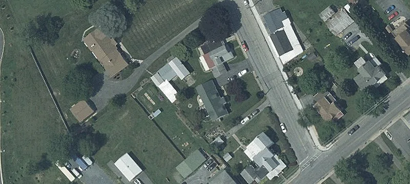1 Maple Ave