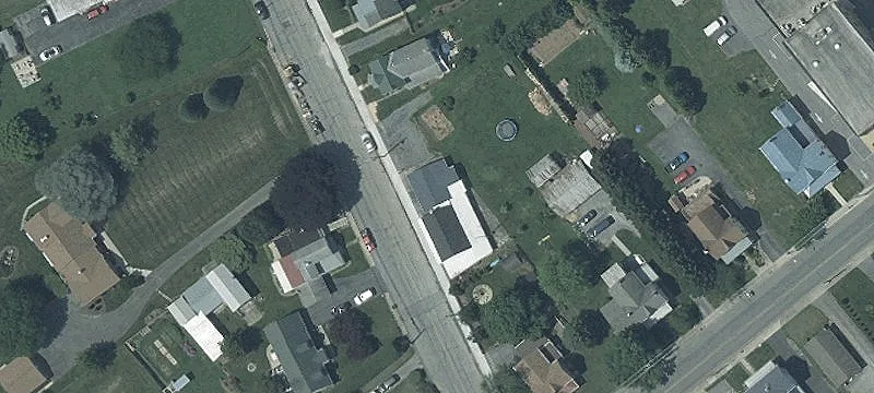 4 Maple Ave