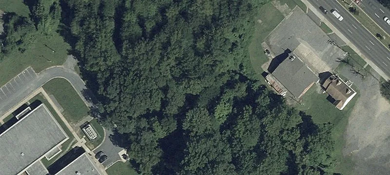 8247 Landover Rd