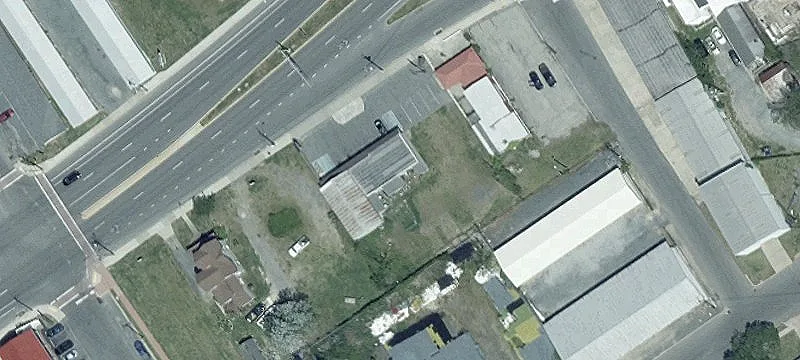 609 Main St