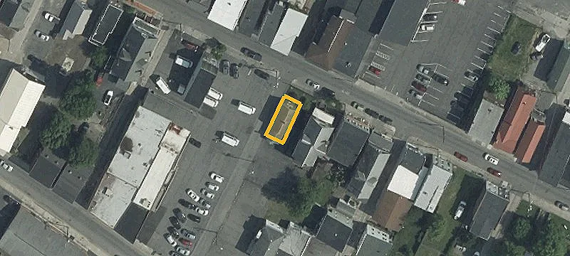 548 Ctr St