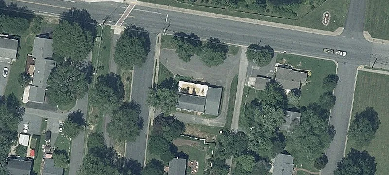 400 Dutchmans Ln