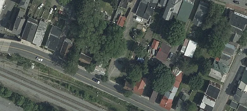 621 Henderson Ave