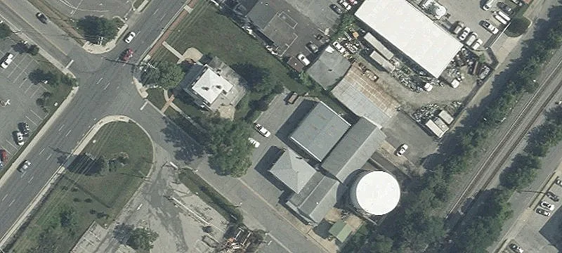 101 Laurel Ave