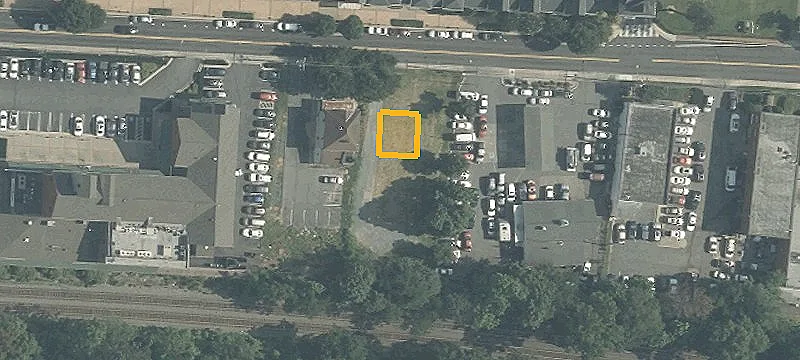 405 Diamond Ave