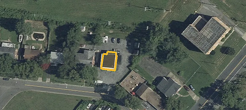 1004 White Oak Dr