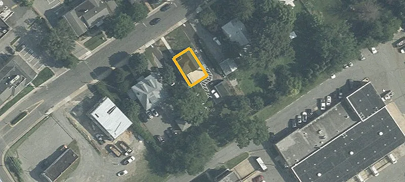 9 Brookes Ave