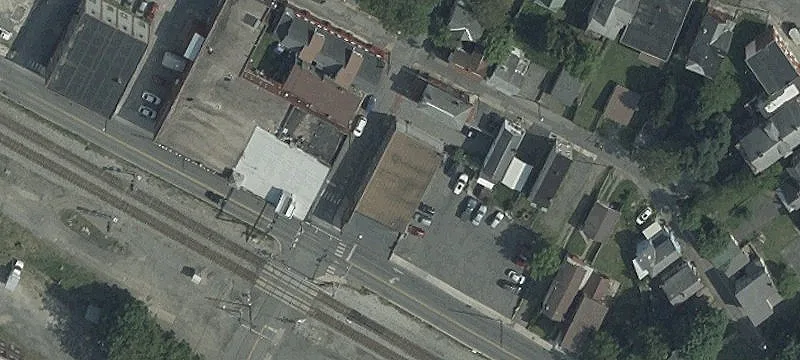 253 Henderson Ave