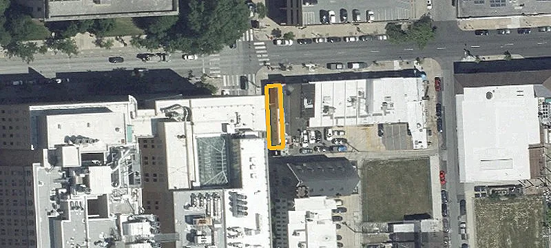 2001 Monument St