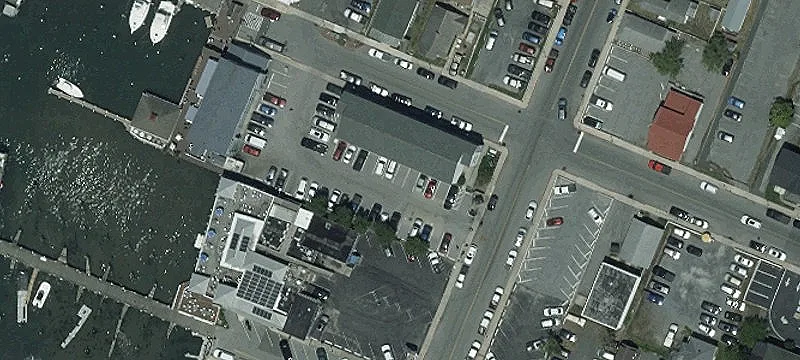 305 Talbot St