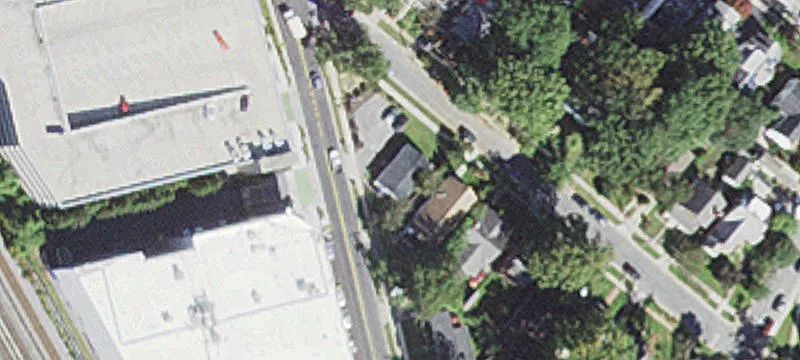 814 Islington St