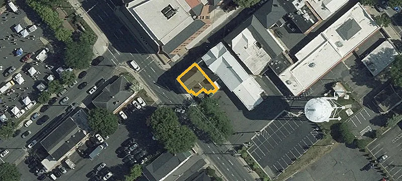 33 Courtland St