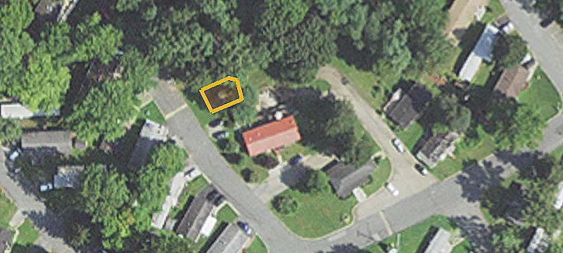 40 Robinhood Rd