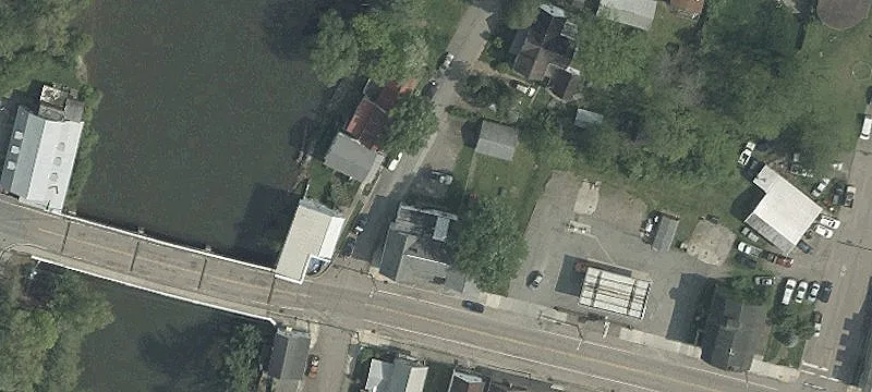 272 Maple St