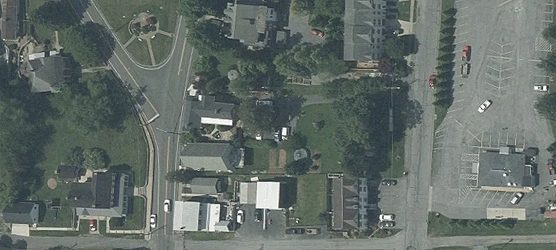 206 Main St