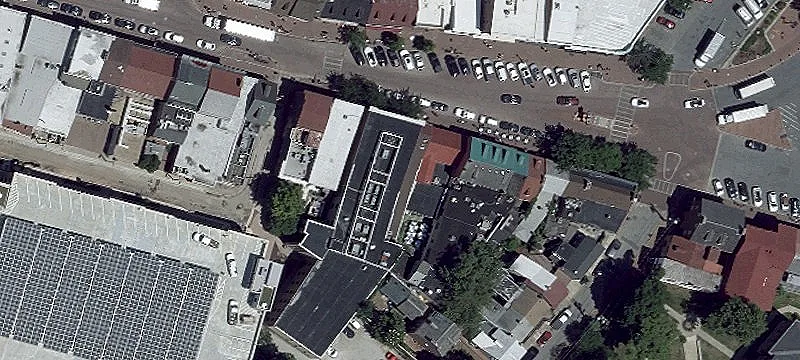 121 Main St