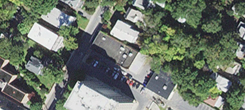 7117 Maple Ave