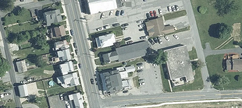1355 Main St