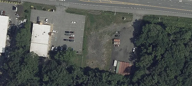 79 Central W Ave