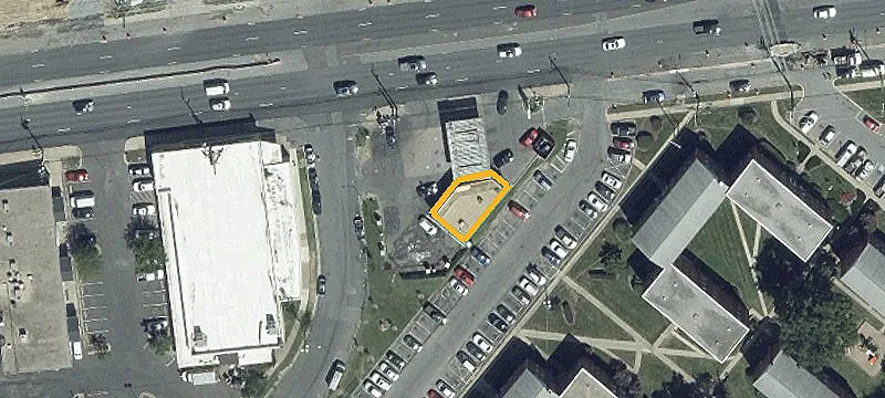 2201 University E Blvd