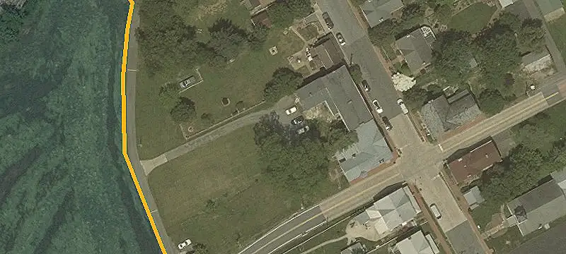 4 Main St