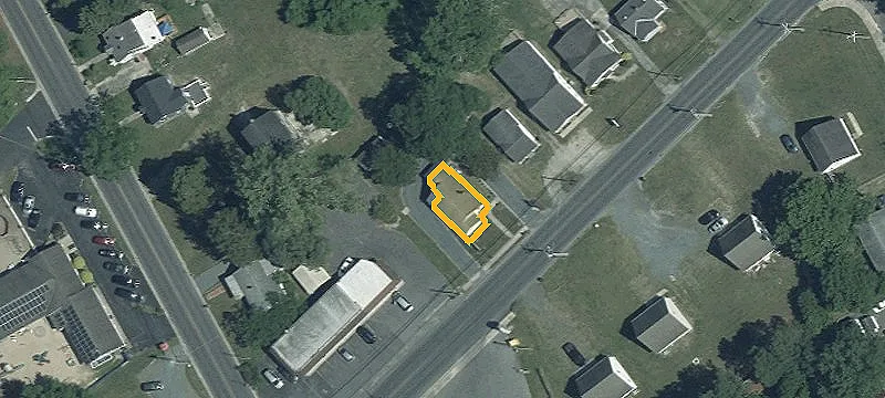 104 Camden Ave