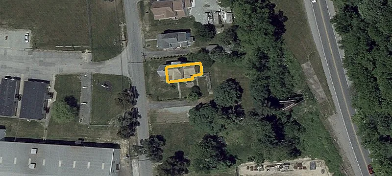 86 Leslie Rd