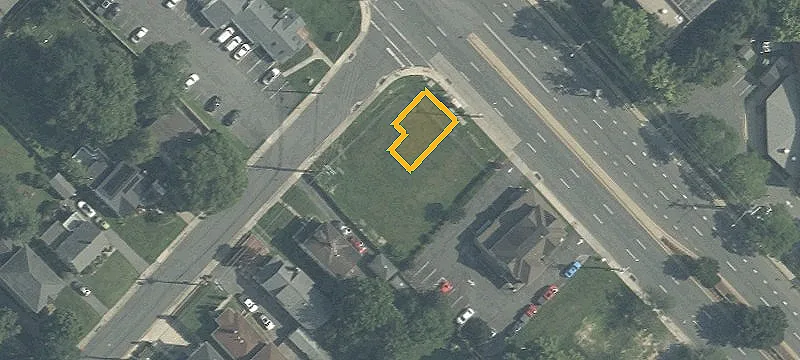 104 Frederick Ave