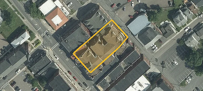 9 Main St