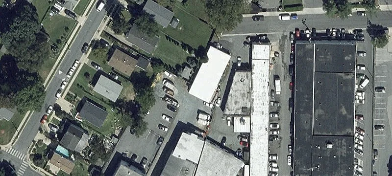 3846 Dupont Ave