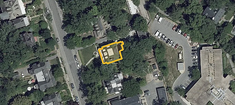 4109 Roland Ave