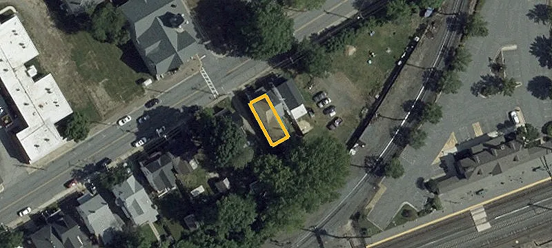 402 Broad St
