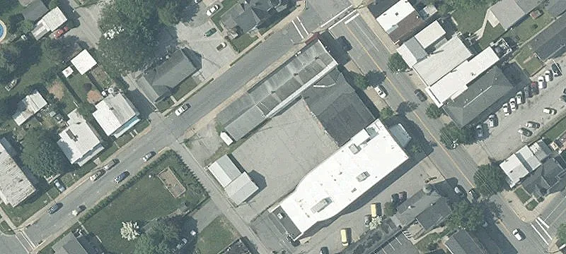 95 Main St