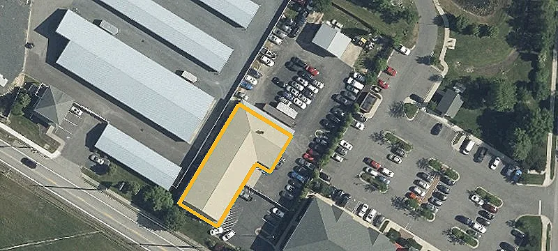 2325 Main St
