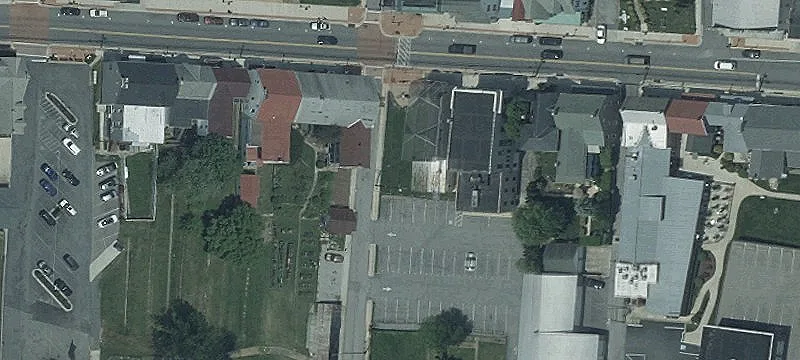 30 Main St