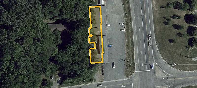 15 Lums Rd