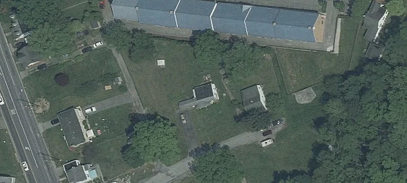 8 Luxor Ln