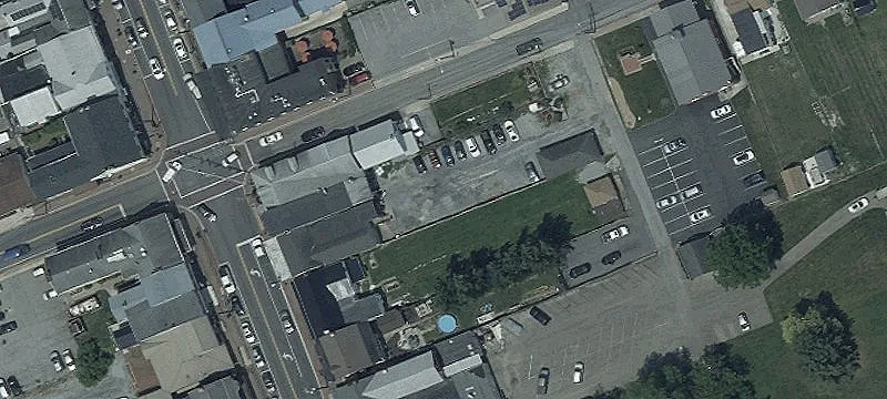 9 Main St
