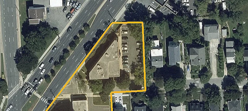 3750 University W Blvd