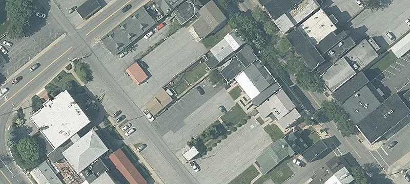 182 Main St