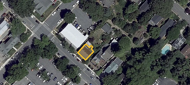 16 Annapolis St
