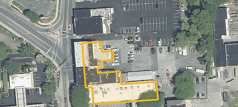 15 Main St