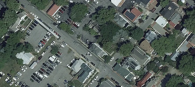 110 Queen St