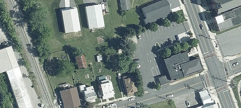 1200 Main St