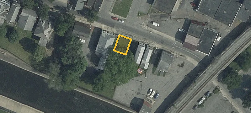 322 Mechanic St